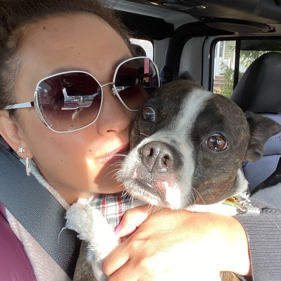 Meet your Posher, Rachel - Picture 1 of 1